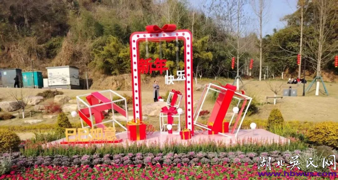 吴大升：乙巳首日，我们爷仨登上了磨基山顶