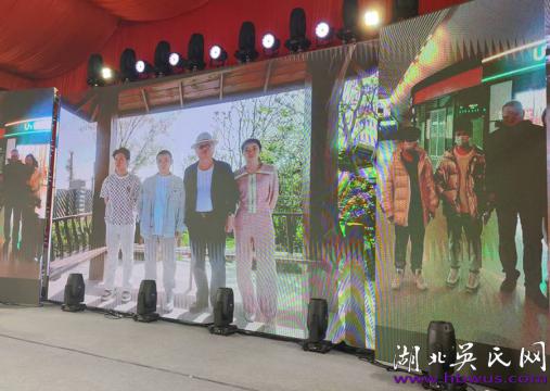 双子同圆名校梦  吴氏家风育英才