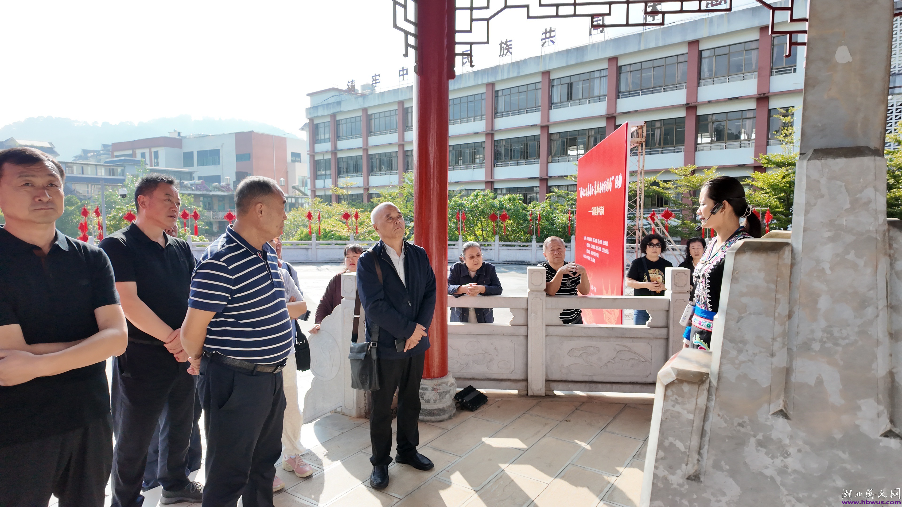 “中国作家驻村计划”走进普洱