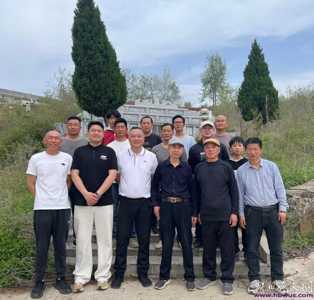 2026年清明大悟县始迁祖吴万七后裔祭祖活动：  慎终追远，薪火相传